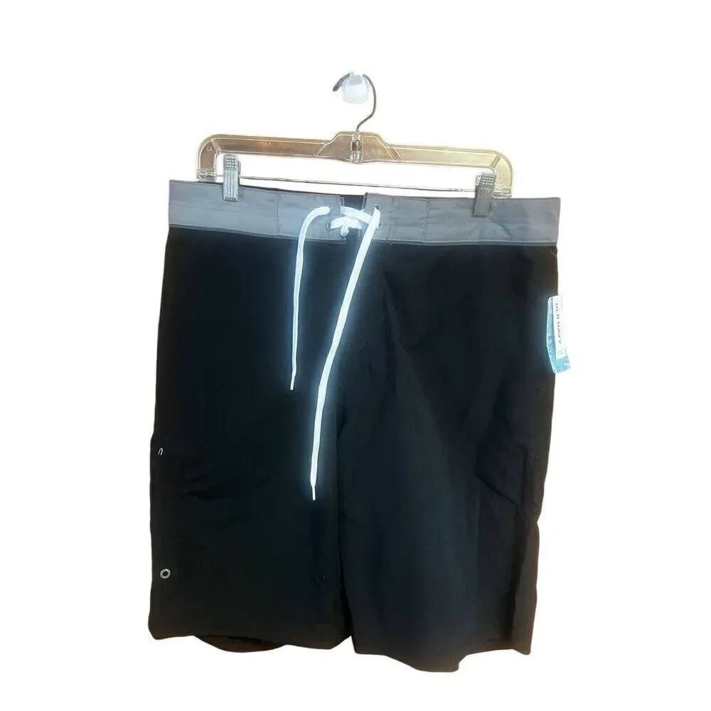 Old Navy California Boardshorts Men Sz 34/10 Black Cargo Pocket UPF 40 NWT